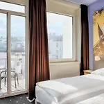 Kiel-holstenbruecke Hotel