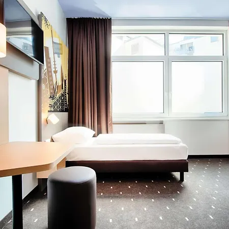 Kiel-holstenbruecke Hotel