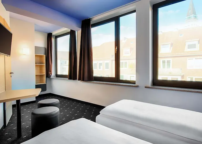 Kiel-holstenbruecke 3*